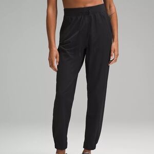 Lululemon - License to Train High-Rise Pant (NWT) $75 OBO